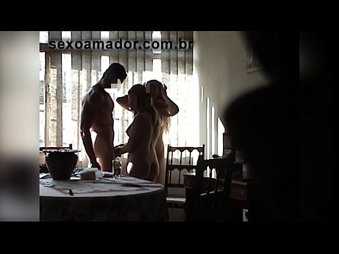 ❤️ Amigos sexuais convidam um homem gigante e um ménage à trois com ele ️❌ Porno doméstico em pt.assistentai.ru
