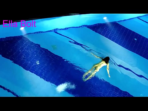 ❤️ Não consigo parar de ver, jovem loira apanhada a nadar nua na piscina da estância balnear ELLA BOLT ️❌ Porno doméstico em pt.assistentai.ru